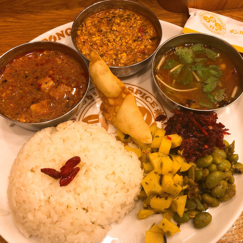 選べる2種のカレープレート(カレー1つ追加)(ポンガラカレー　阪急サン広場店)