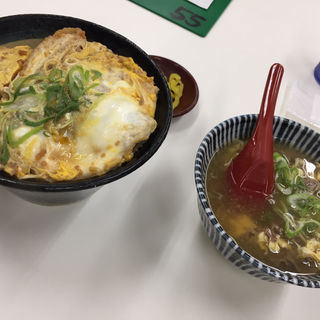 カツ丼(赤丸食堂)