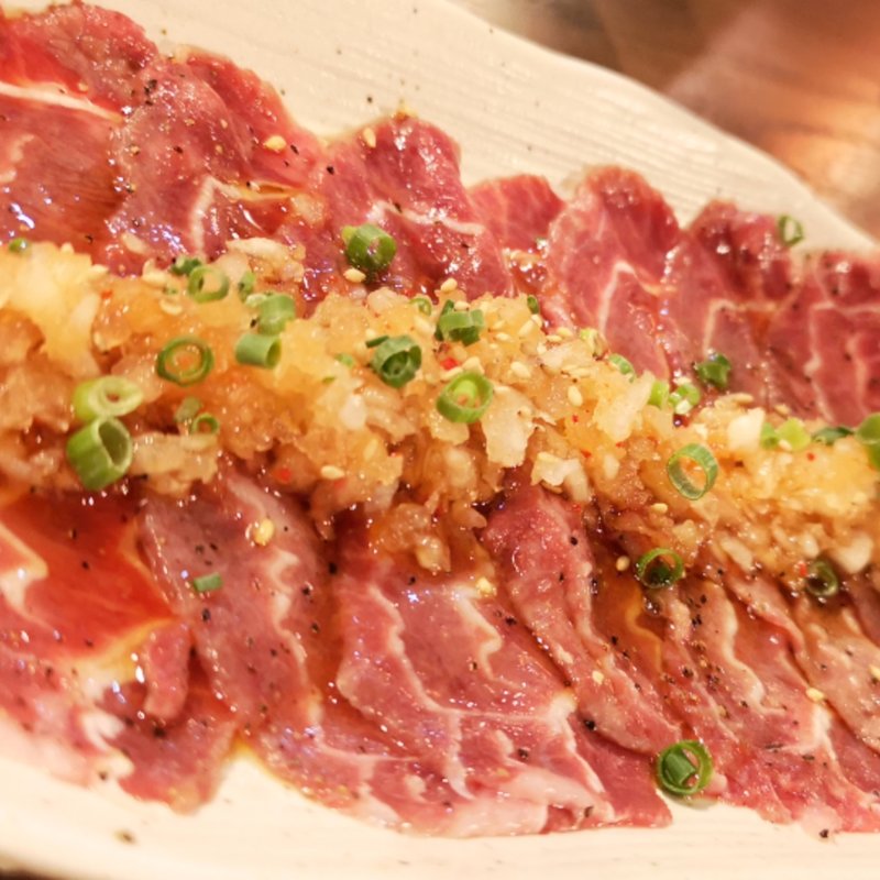 和牛ほほ肉の炙りポン酢(白か黒)