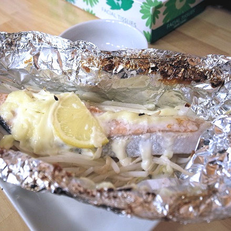 サーモンのホイル焼き(立ち呑み処 イチロー（ICHIRO）)