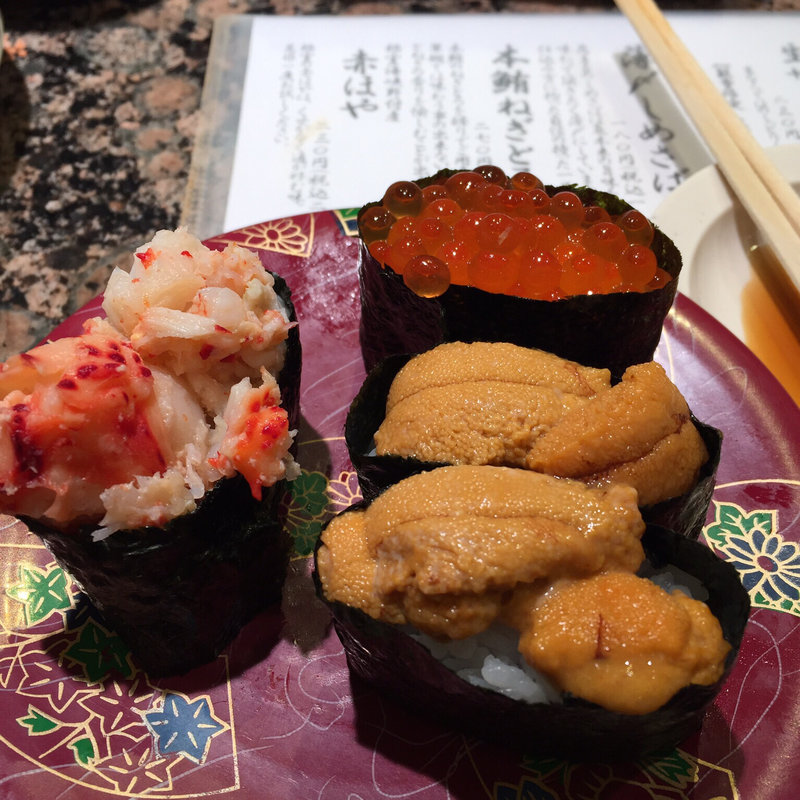 ウニ軍艦(回転寿司根室花まる JRタワーステラプレイス店)