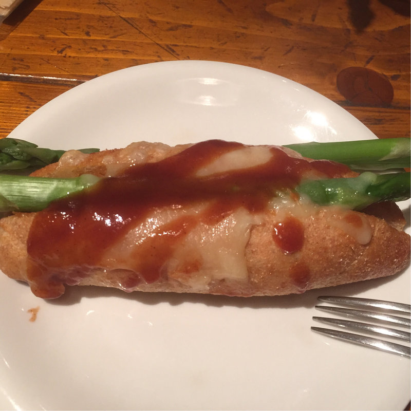 アスパラホットドッグ(アークヒルズカフェ)