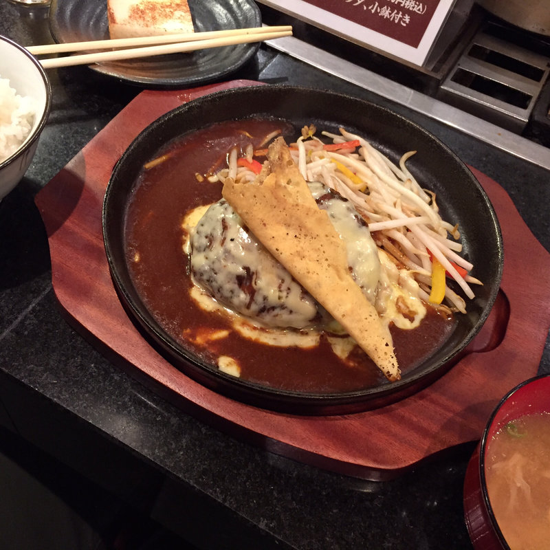 店内直挽あぐー豚ハンバーグ(のき 北新地)