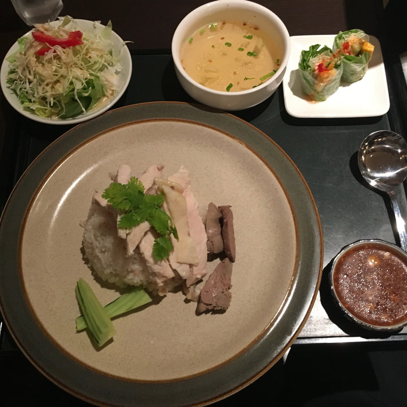 Bセット(カオマンガイ)(ガパオ)