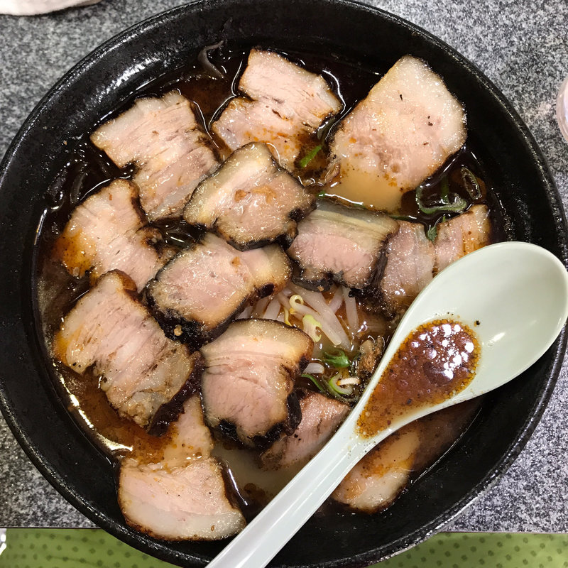 とんからチャーシューメン(山水亭 （さんすいてい）)