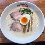 とりとんNoodle(あいつのラーメン かざぐるま)