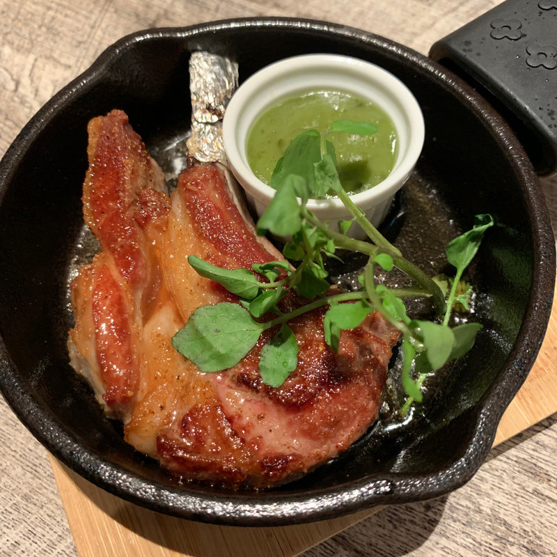 ラムチョップ ジェノバソース(春吉三丁目バル TABLE)