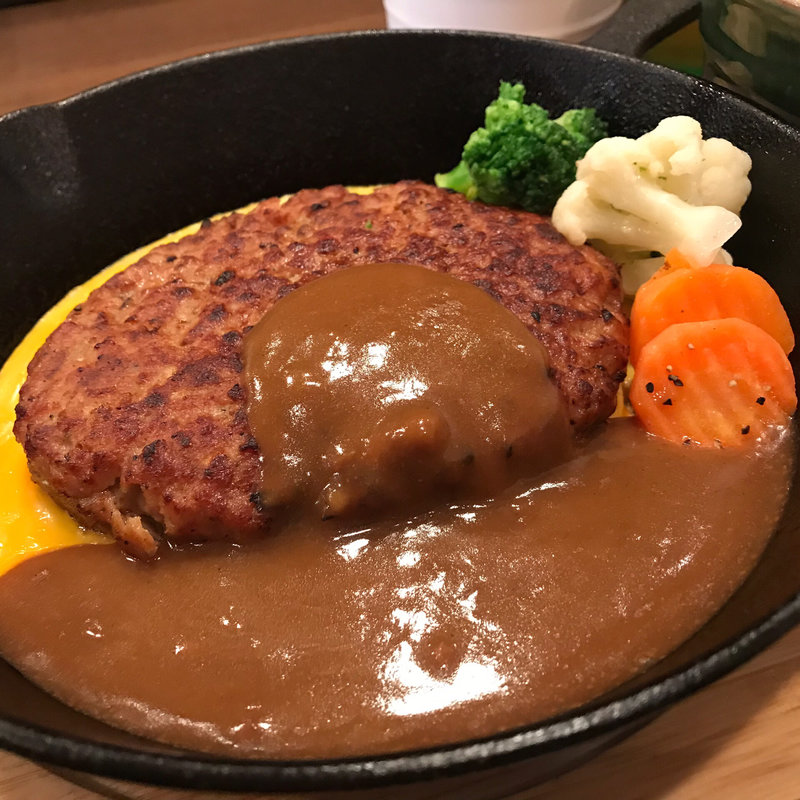 鉄板ハンバーグ インディアン(カレーソース)(東京 My PLEASURE)
