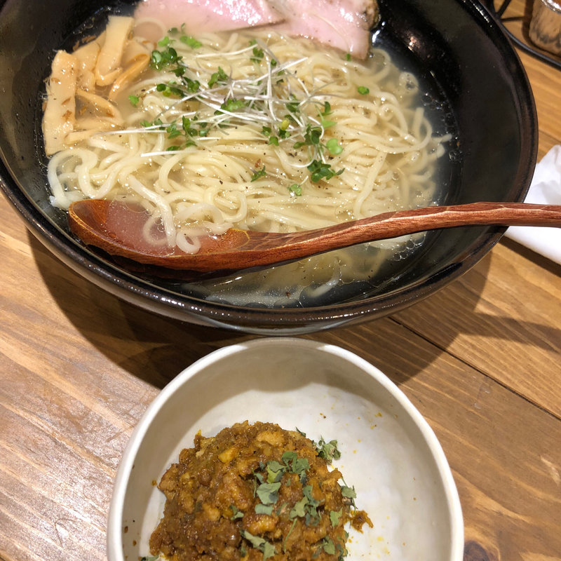 ｢鶏清湯＋追いサバ塩らぁ麺 塩豚ドライキーマ付き(お出汁とスパイス 元祖 エレクトロニカレー)