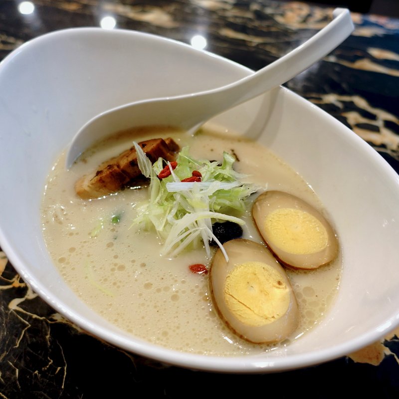 雪家ラーメン+煮卵(四川麻辣麺 雪家)