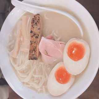 鶏白湯らーめん 味玉トッピング(麺場 二寅)