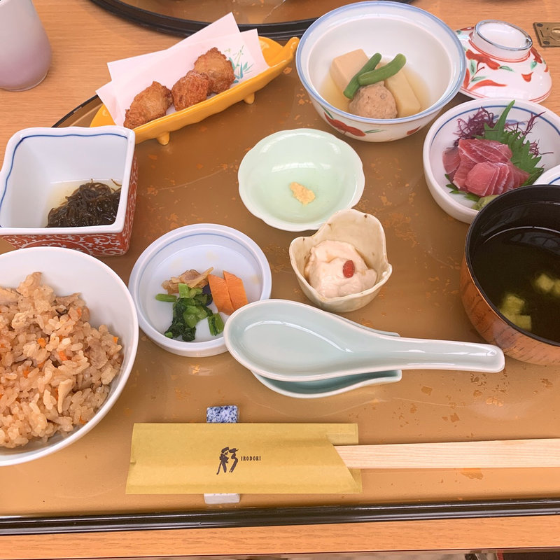 (日本料理 彩 （いろどり）)