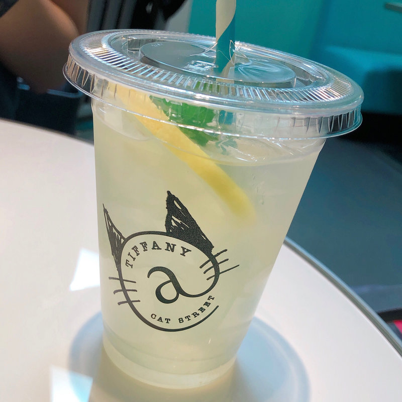 エルダーフラワーレモネード(ティファニー@キャットストリート)