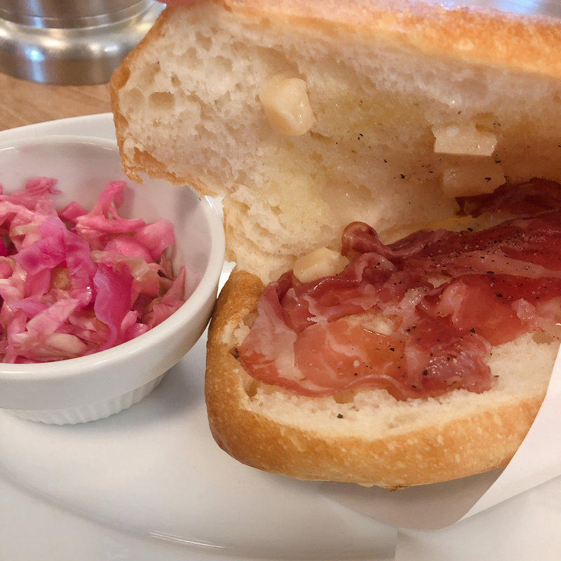 パニーニセット （生ハムとパルメザンチーズ）(パンとエスプレッソと)