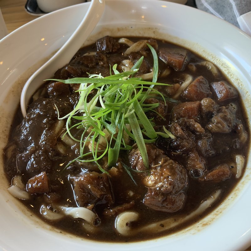 黒カレーうどん(あかみち)