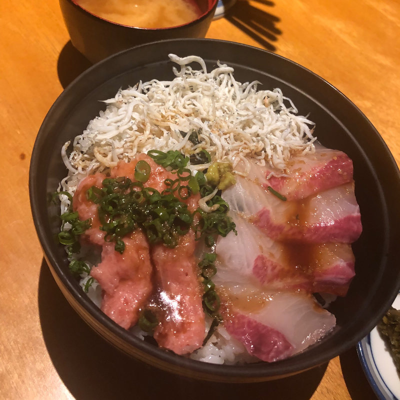 カンパチ シラス ネギトロ丼(味処藤の坊本店)