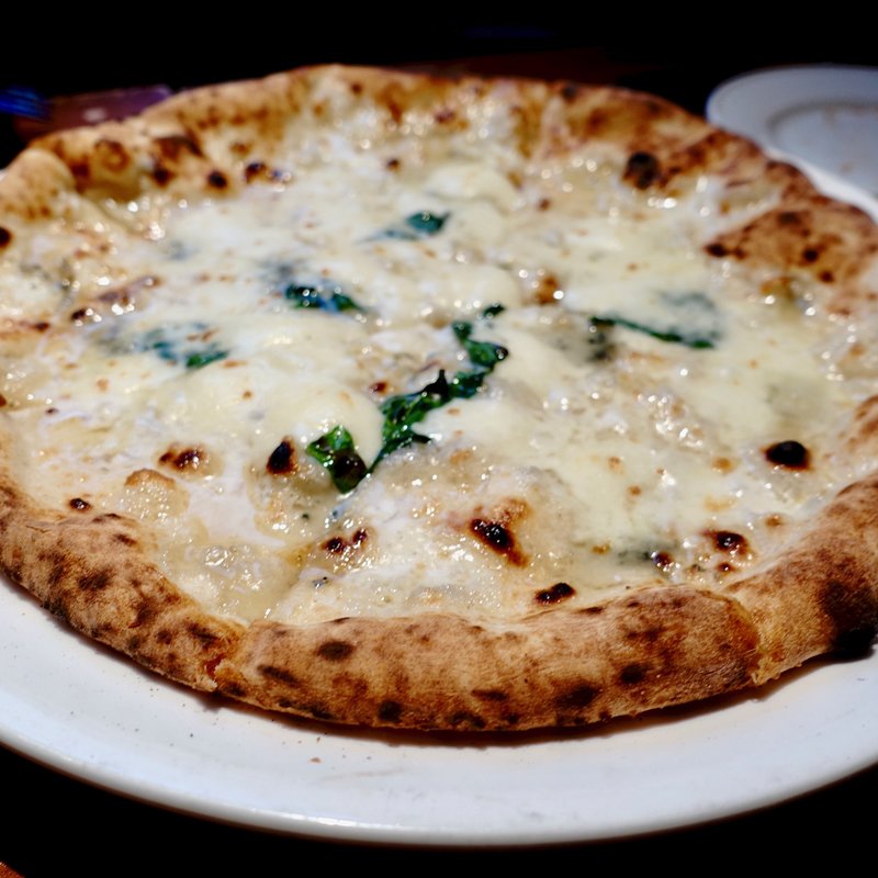 クワットロ フォルマッジ(PIZZERIA & BAR RICCO)