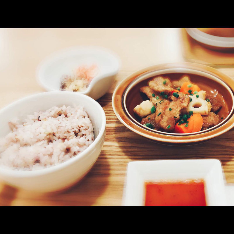 油淋鶏(ティーズタンタン （T'sたんたん）)