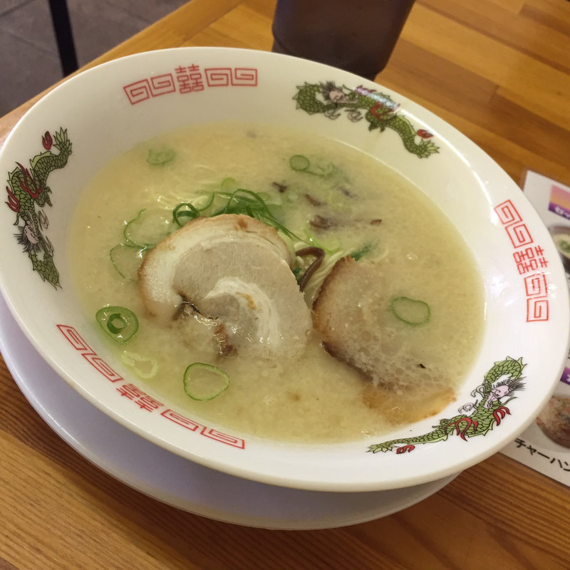 豚骨ラーメン（こってり）(うまちゃんラーメン )