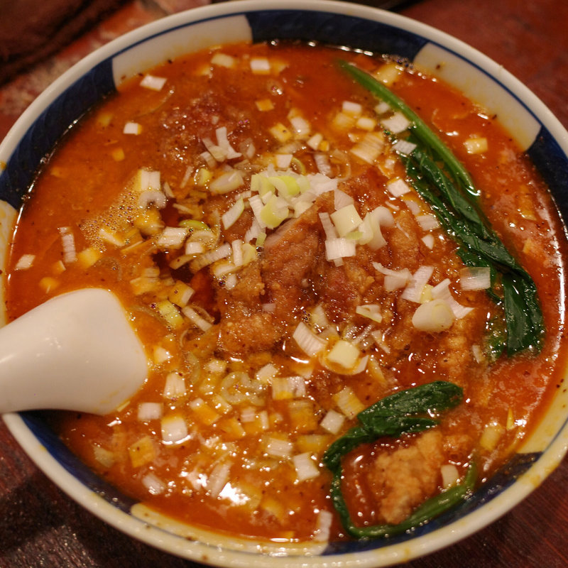 排骨担々麺(支那麺はしご 入船店)