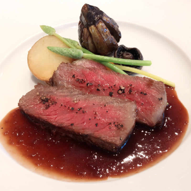 黒毛和牛のサーロイン(銀座 レストラン オザミ)