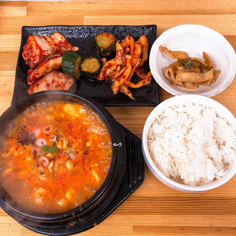 スンデゥブチゲ定食(成田商店)