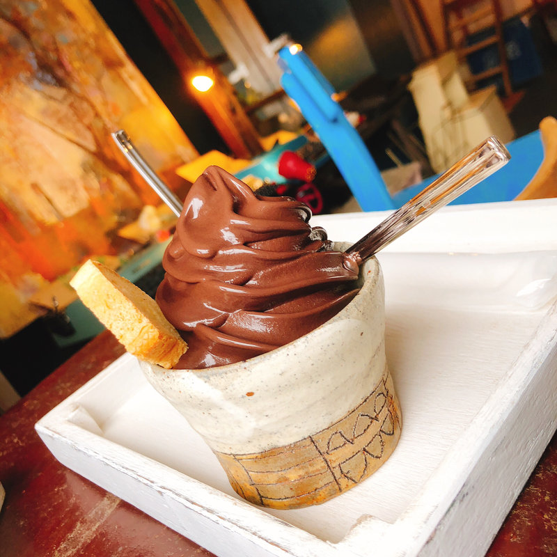 ソフトクリーム  チョコレート バルサミコ酢 ラズベリー(softcream cafe no rain no rainbow)