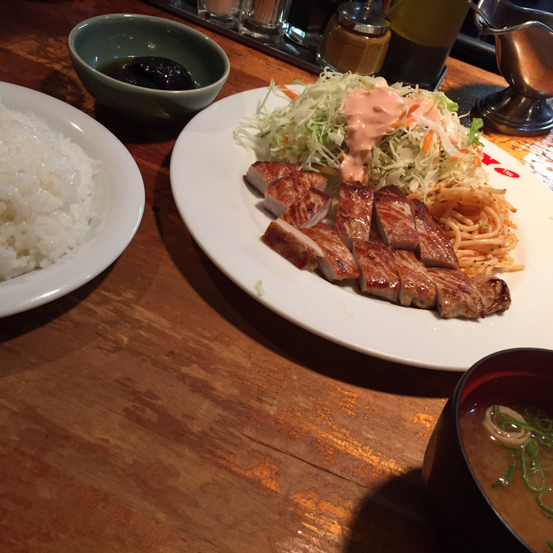 豚ローストンテキ(ステーキハウス トライ 肥後橋店)