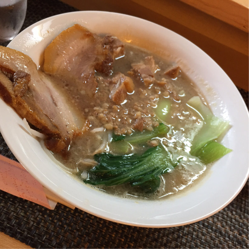 豚骨ラーメン(あま晴らし)