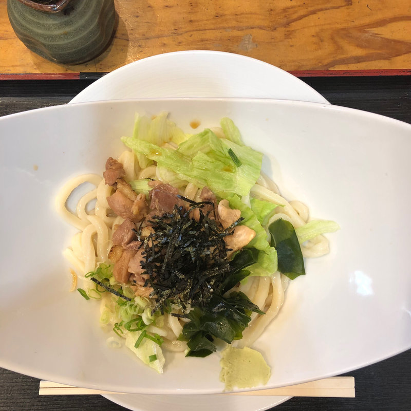 地鶏ぶっかけ(手打うどん 源八)