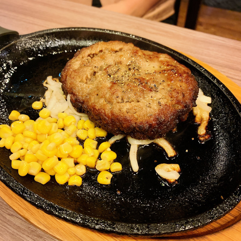 牛100%ハンバーグ(ステーキヒカル)