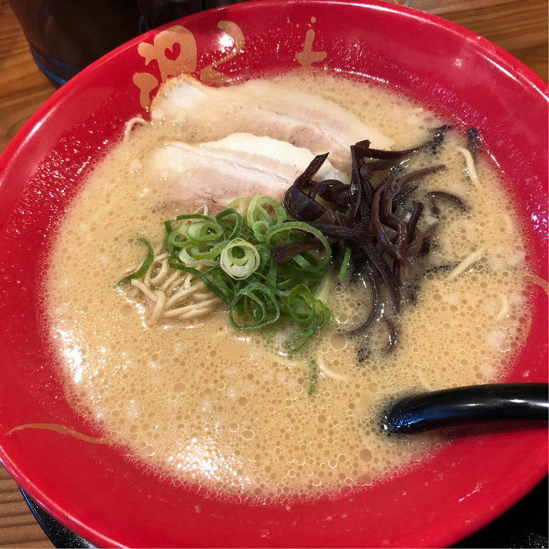 六白ラーメン(ラーメン食堂ろくの家)