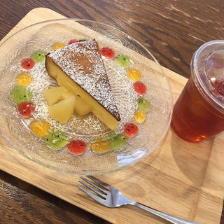 りんごチーズケーキ(elicafe by Cafe-inn)