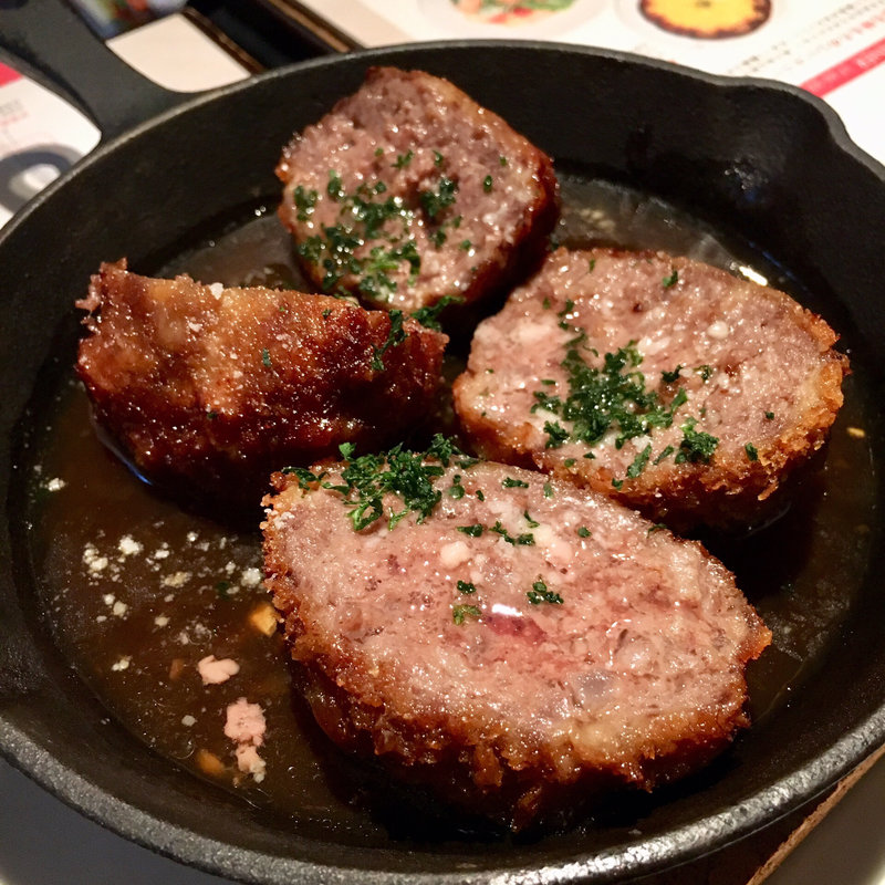 和牛のメンチカツ(パールヴィータ)
