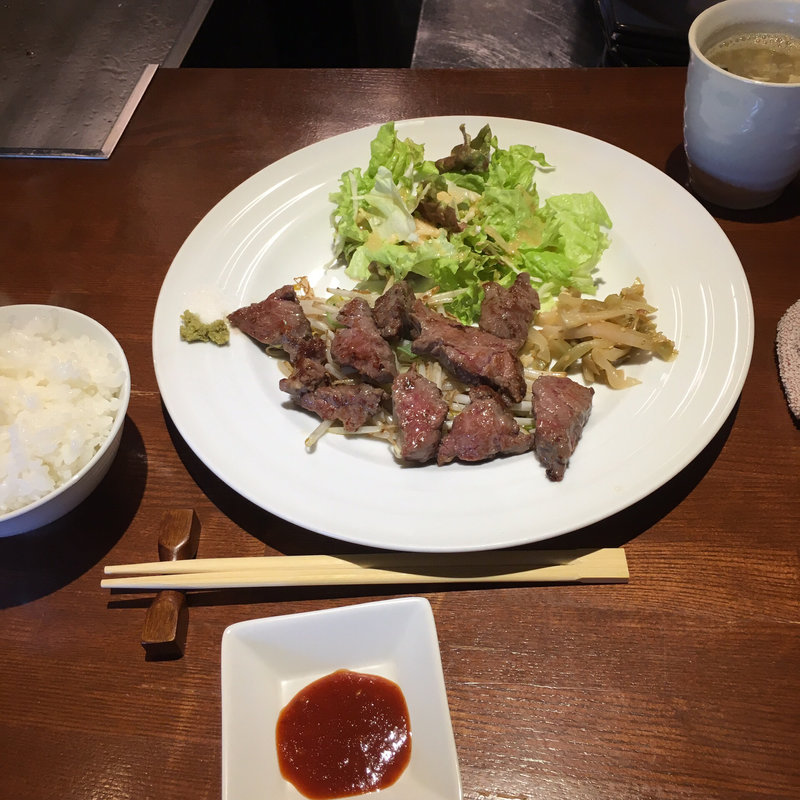 (鉄板ステーキ 采、彩、)