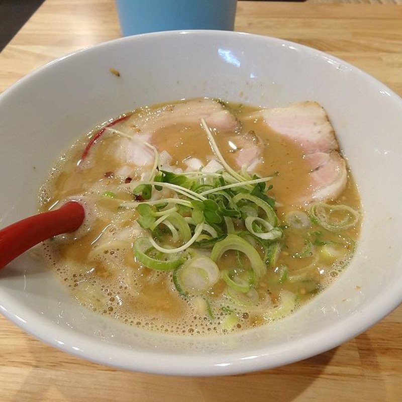 醤油ラーメン(中も津屋 天神橋店)