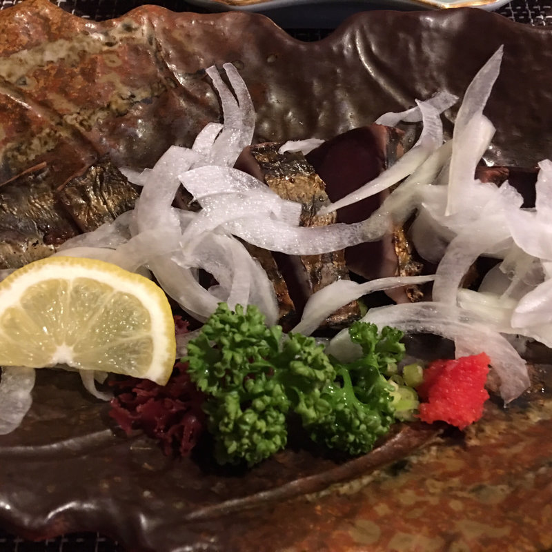 藁焼き戻り鰹のタタキ(魚処 まんぼう )