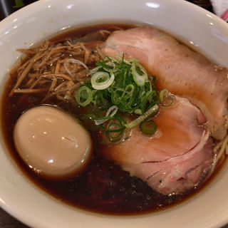 醤油ラーメン(かしわぎ)