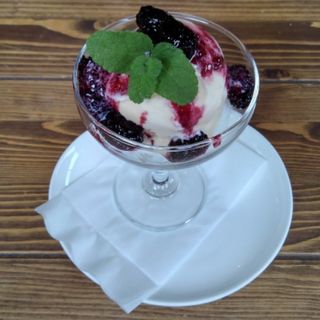 島の果実のアイスクリーム(cafe島むん＋ （カフェシマムンプラス）)