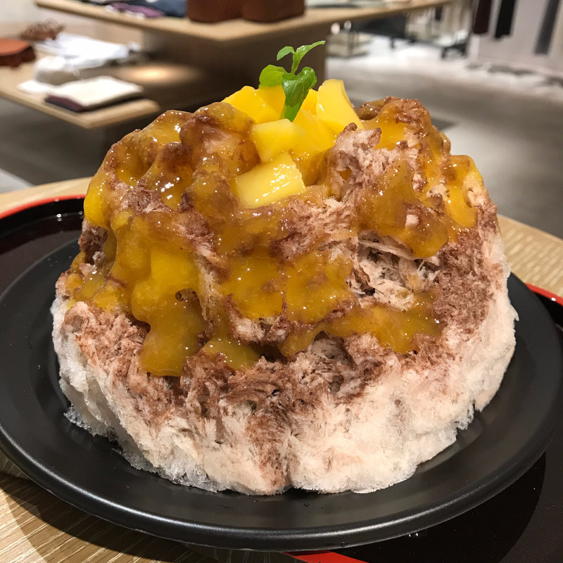 マンゴーとスパイスみるく 自家製ヌガーグラッセ添え(コビ コーヒー ボックス （COBI COFFEE box）)