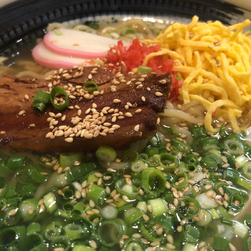 沖縄そば(俺流塩らーめん 神楽坂店)