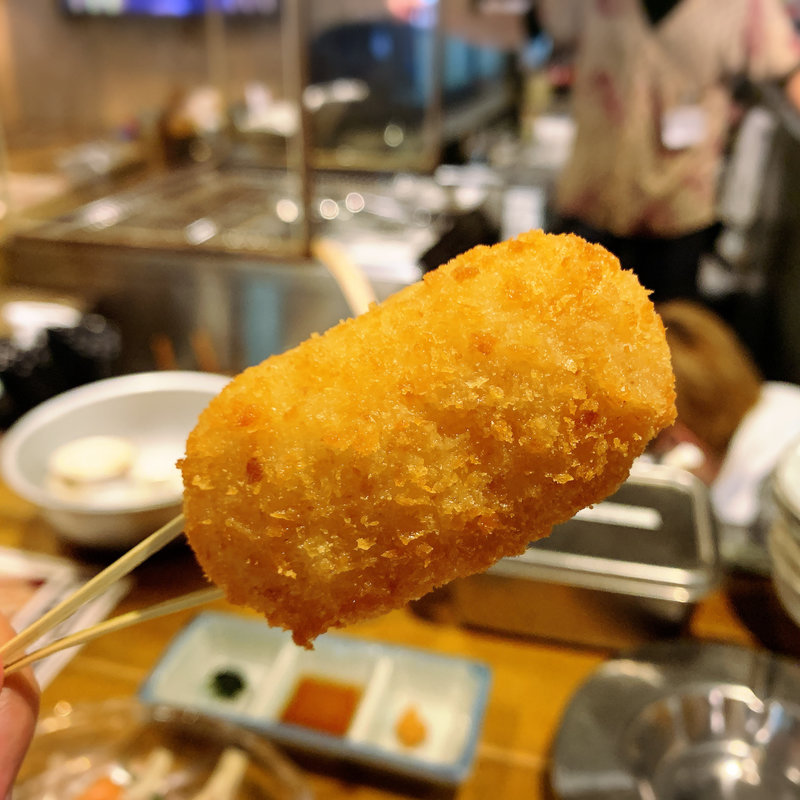 カニクリームコロッケ(はまぐり屋串左衛門)