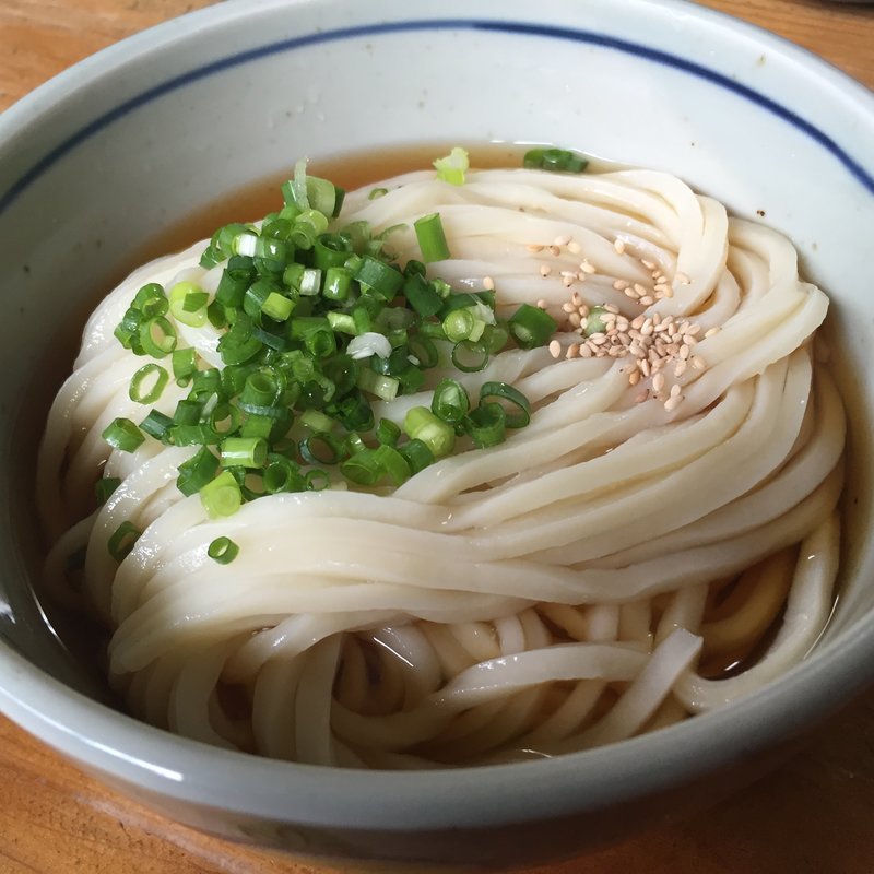 ぶっかけうどん冷(山神うどん （やまがみうどん）)