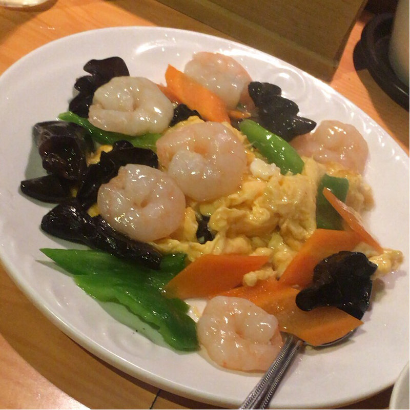 エビと木耳の玉子炒め(135酒場 赤羽店 （【旧店名】300宴商人）)