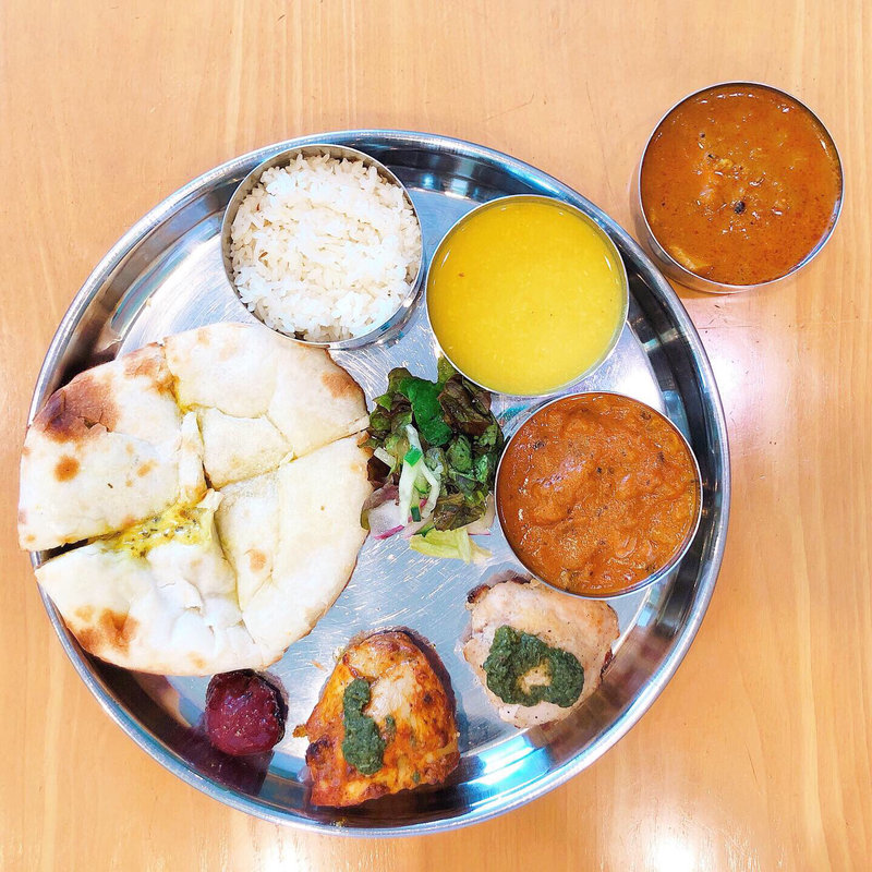 今週のターリー  「タンドールターリー  チキンカレー追加」(アジアンダイニング カフェ&バー シャンティ)