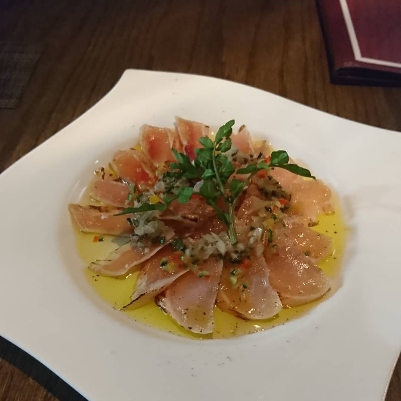 地鶏のタタキ(２階のレストラン)