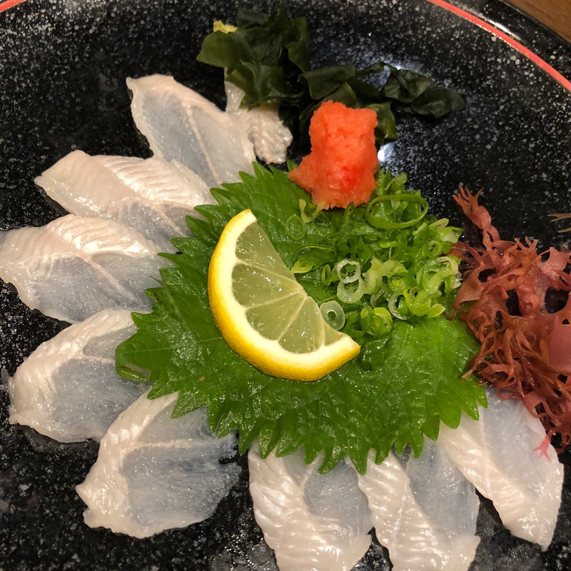 穴子のお造り(居酒屋 民宿 （いざかや みんしゅく）)