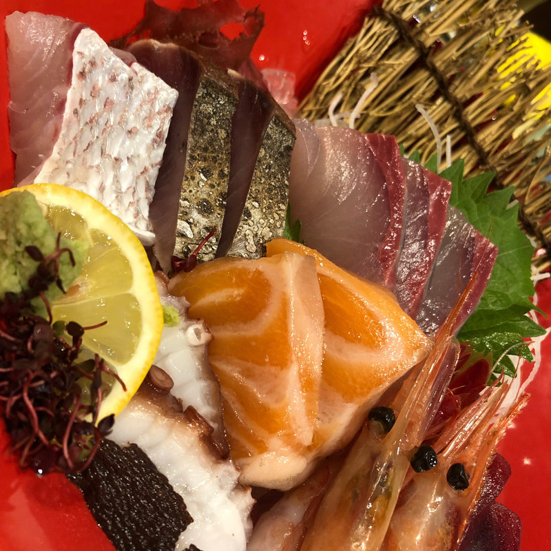 お造りの盛り合わせ(居酒屋 民宿 （いざかや みんしゅく）)