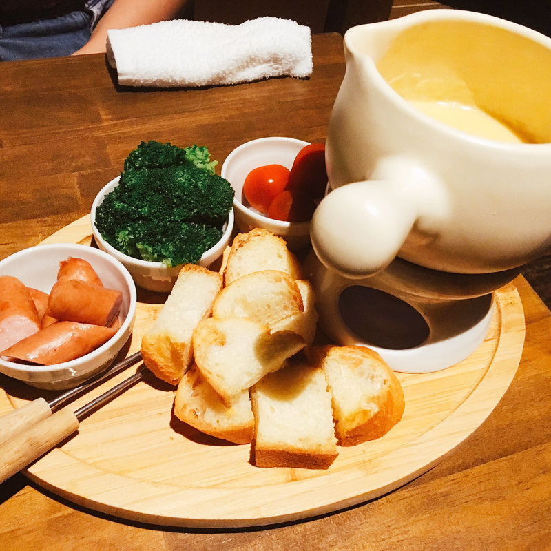 チーズフォンデュ(クシヤキバル LAZO)