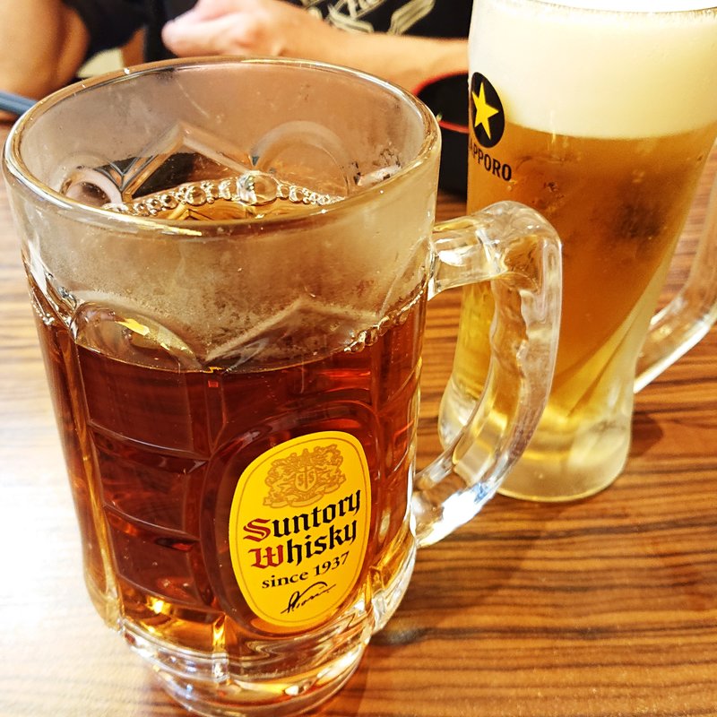 ホットウーロン茶（メガジョッキ）(海産物居酒屋 さくら水産 川崎駅前２号店)